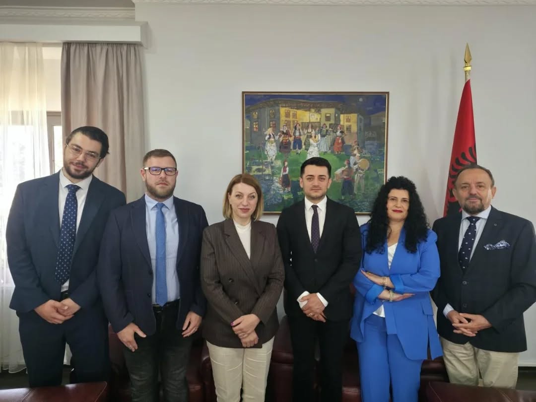 Takim zyrtar me delegacionin e Lidhjes së Shqiptarëve të Rumanisë (ALAR)