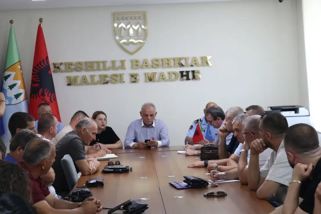 Takimi i zhvilluar në kuadër të masave për mbarëvajtjen e sezonit turistik në Bashkinë Malësi e Madhe